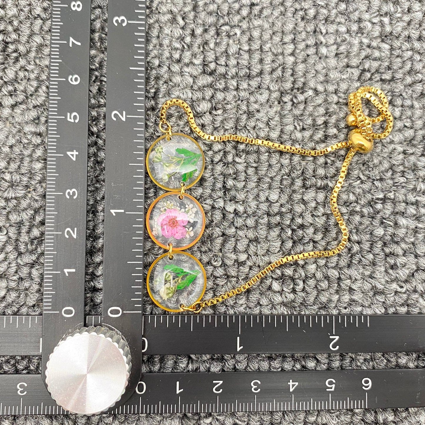 Floral Round Charm 18K Gold Plated Ajustable Bracelet