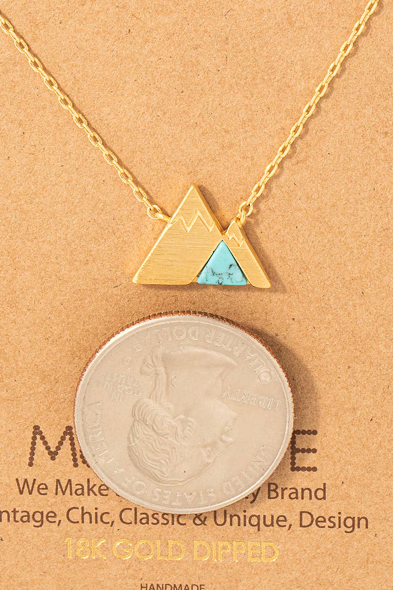 Stone Mountain Pendant Necklace: WH