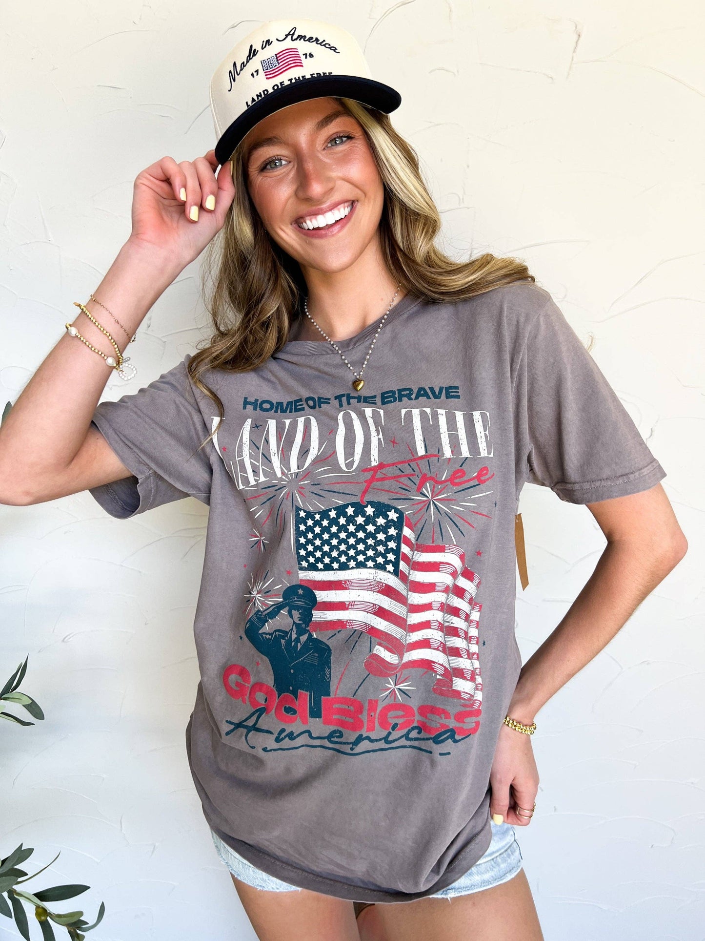 Vintage Old Glory: Large