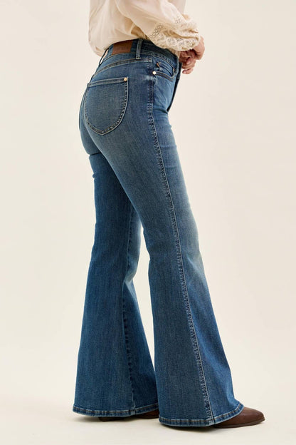 Judy Blue Flare