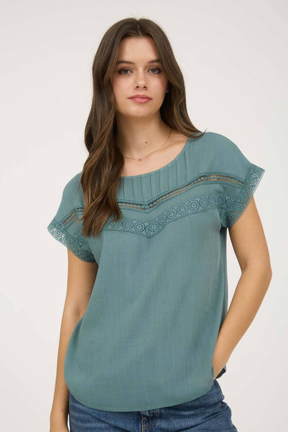 LACE TRIM PLEATED YOKE SHORT SLEEVE TOP
