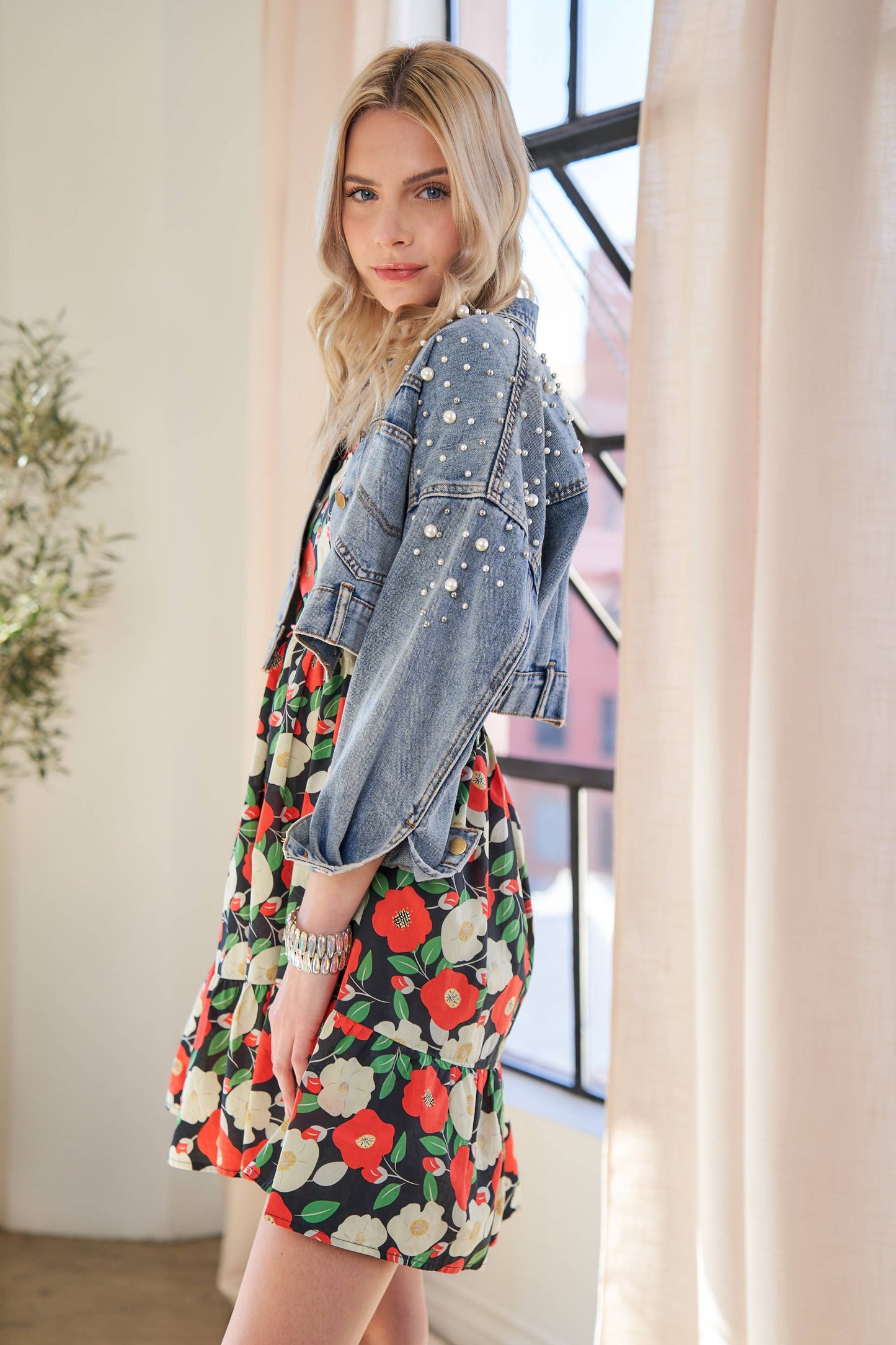 Pearl Detail Crop Denim Jacket