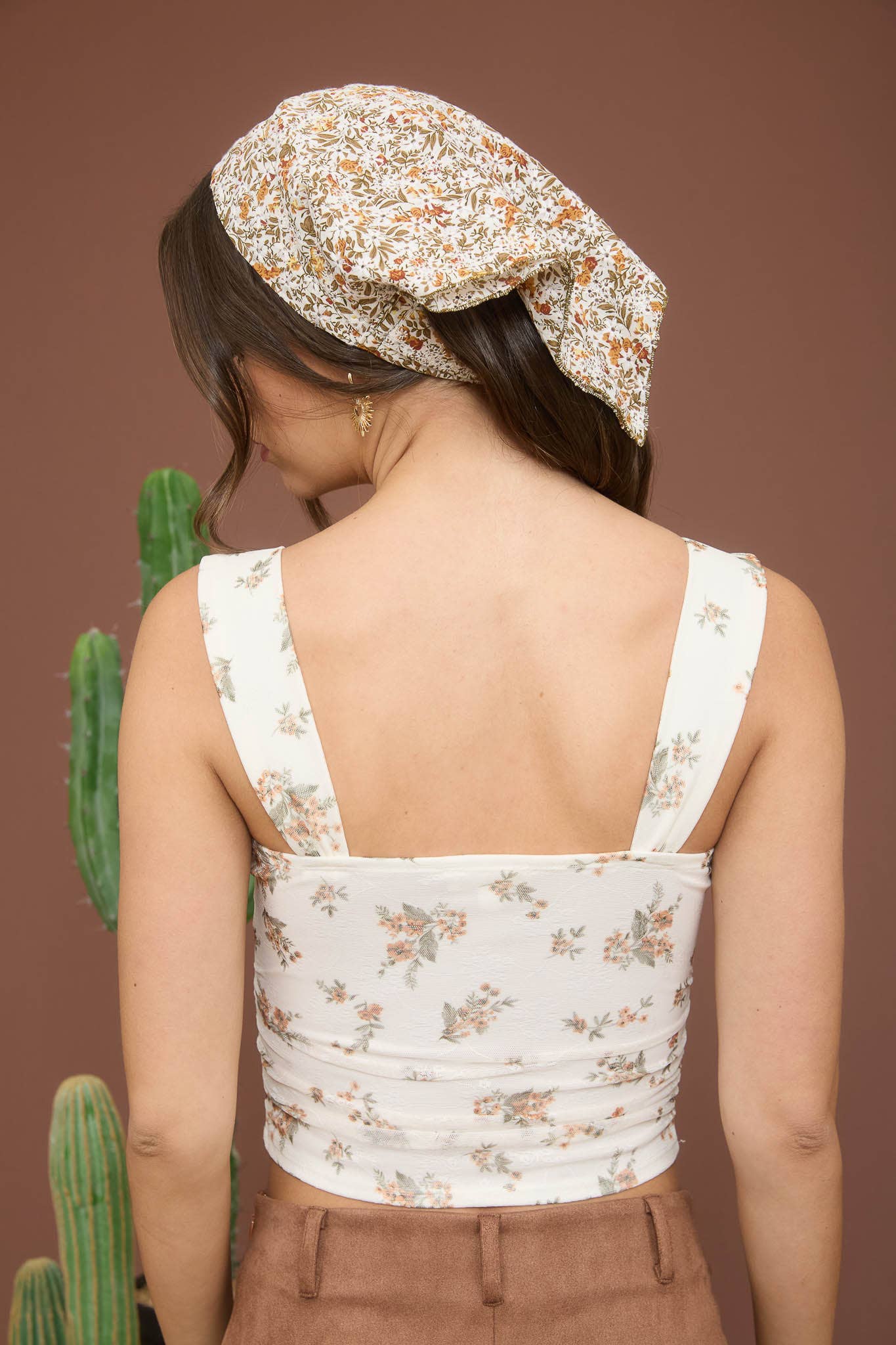 FLORAL RIBBON BOW DETAIL SLEEVELESS CROP TOP